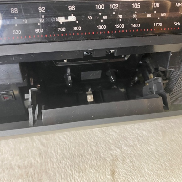 Vintage General Electric AM/FM Stereo/Cassette Recorder 3-5628A Tested Working - Picture 7 of 16